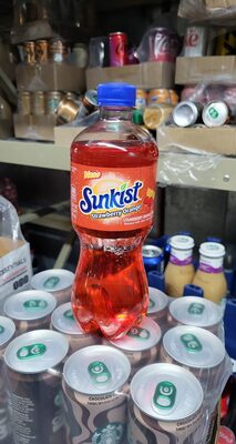 Sunkist Strawberry Orange 20oz